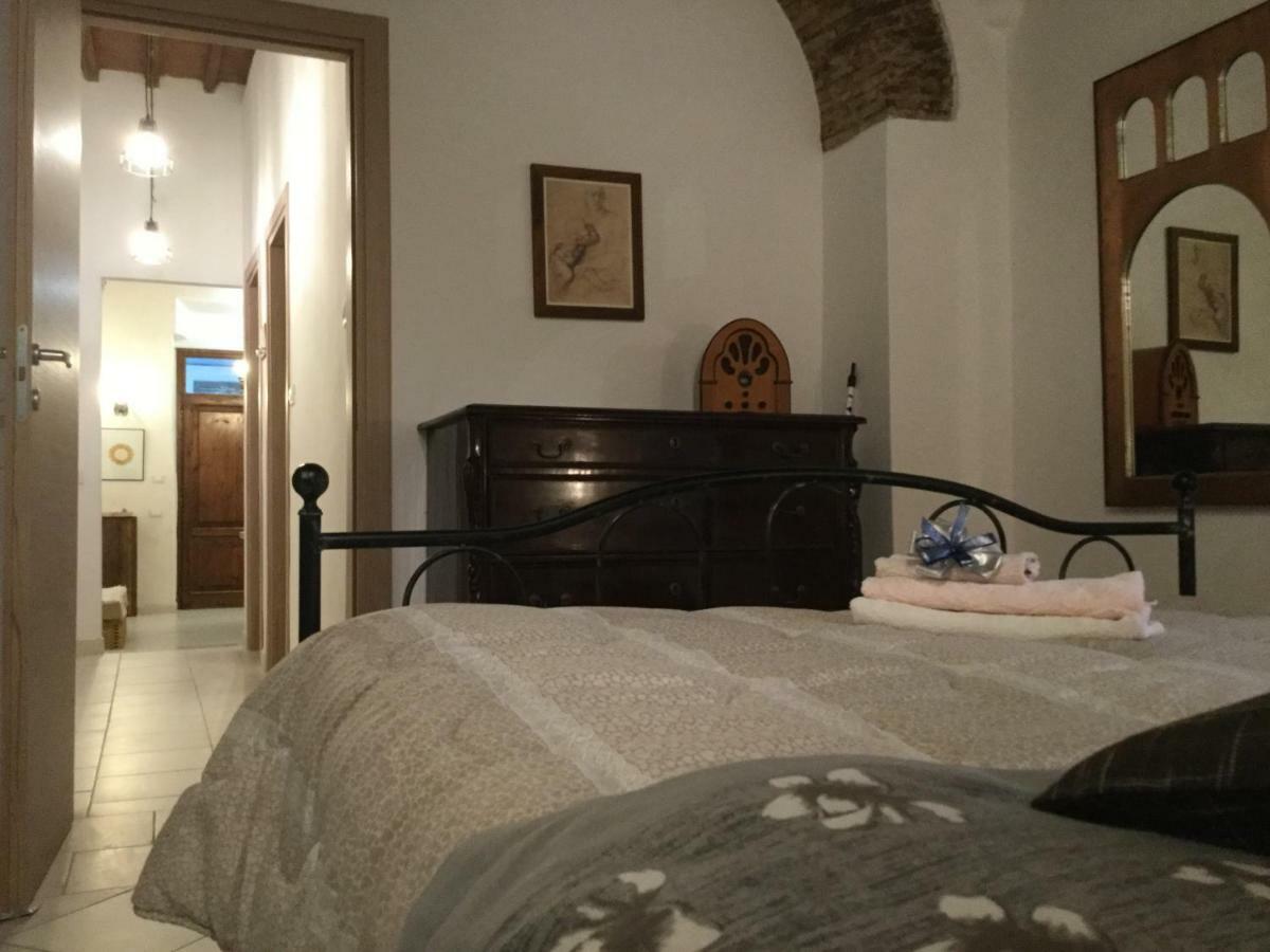 New Maria'S House Livorno. Il Cisternone Apartamento Exterior foto